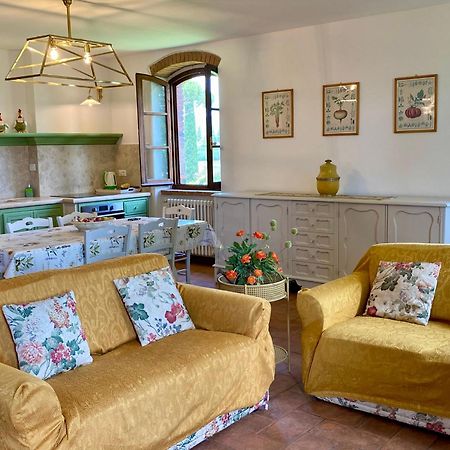 Fattoria Cirene Guest House Follonica Exterior photo