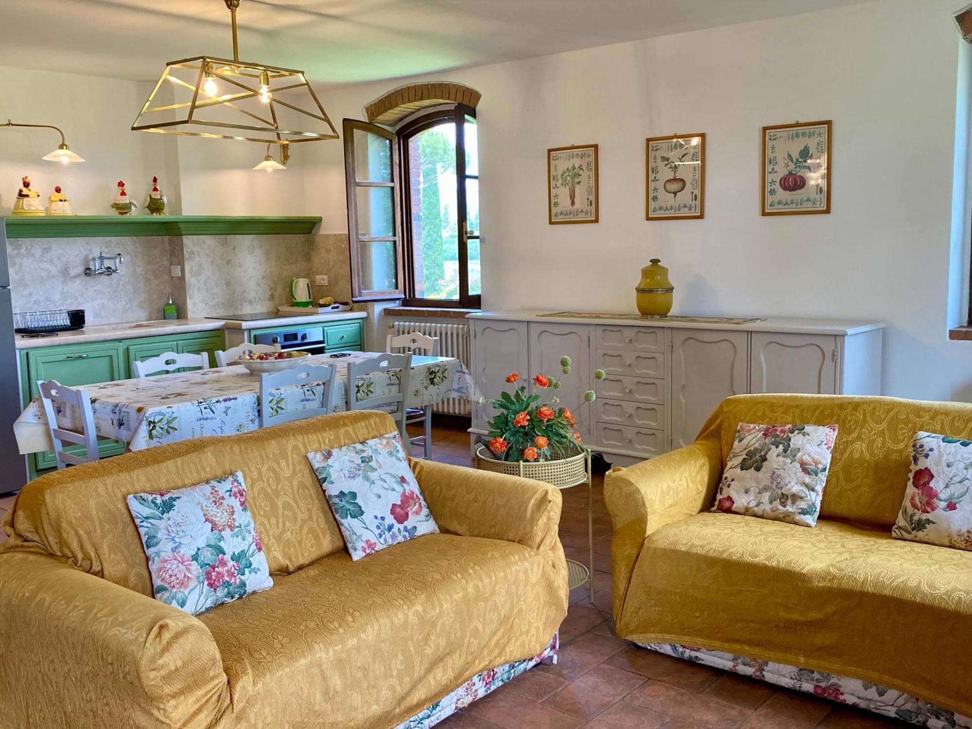 Fattoria Cirene Guest House Follonica Exterior photo
